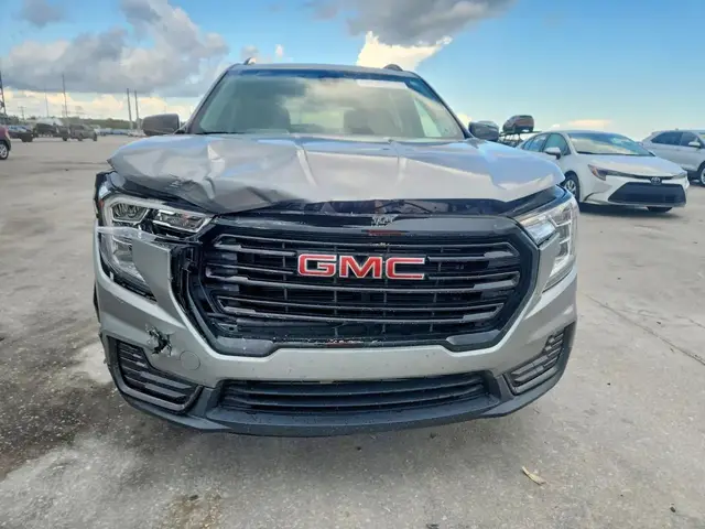 GMC TERRAIN SLE 2023