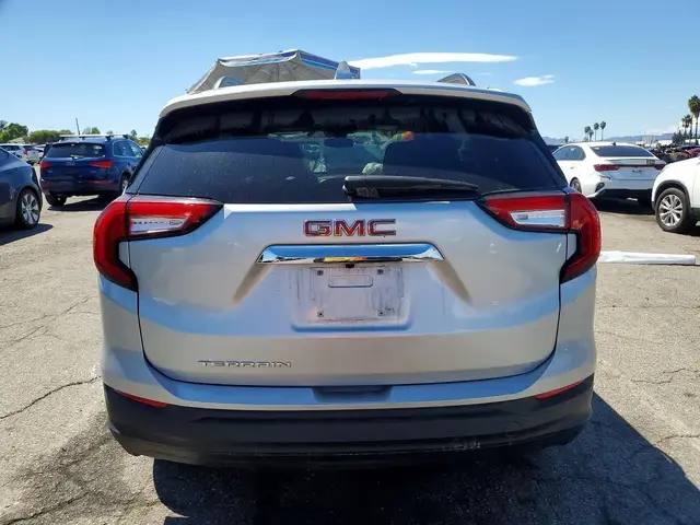 GMC TERRAIN SLE 2022