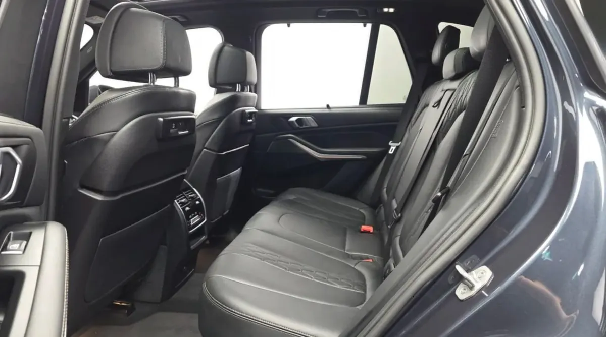 BMW X5 ЗАВОДСКОЙ M SPORT ПАКЕТ (АГРЕССИВНЫЙ ОБВЕС M-РУЛЬ M-ДИСКИ СПОРТИВНАЯ НАСТРОЙКА ПОДВЕСКИ) 2022