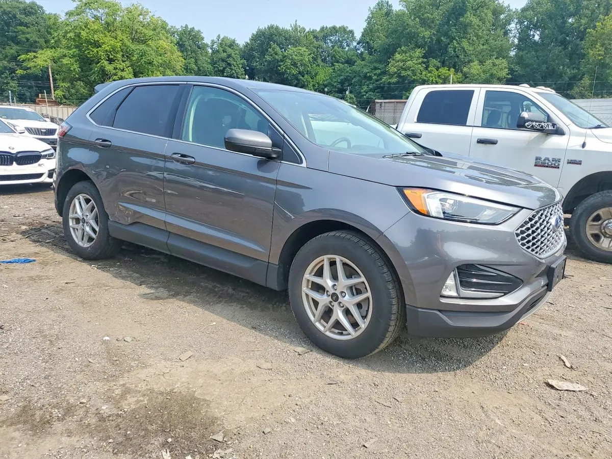 FORD EDGE SEL 2024