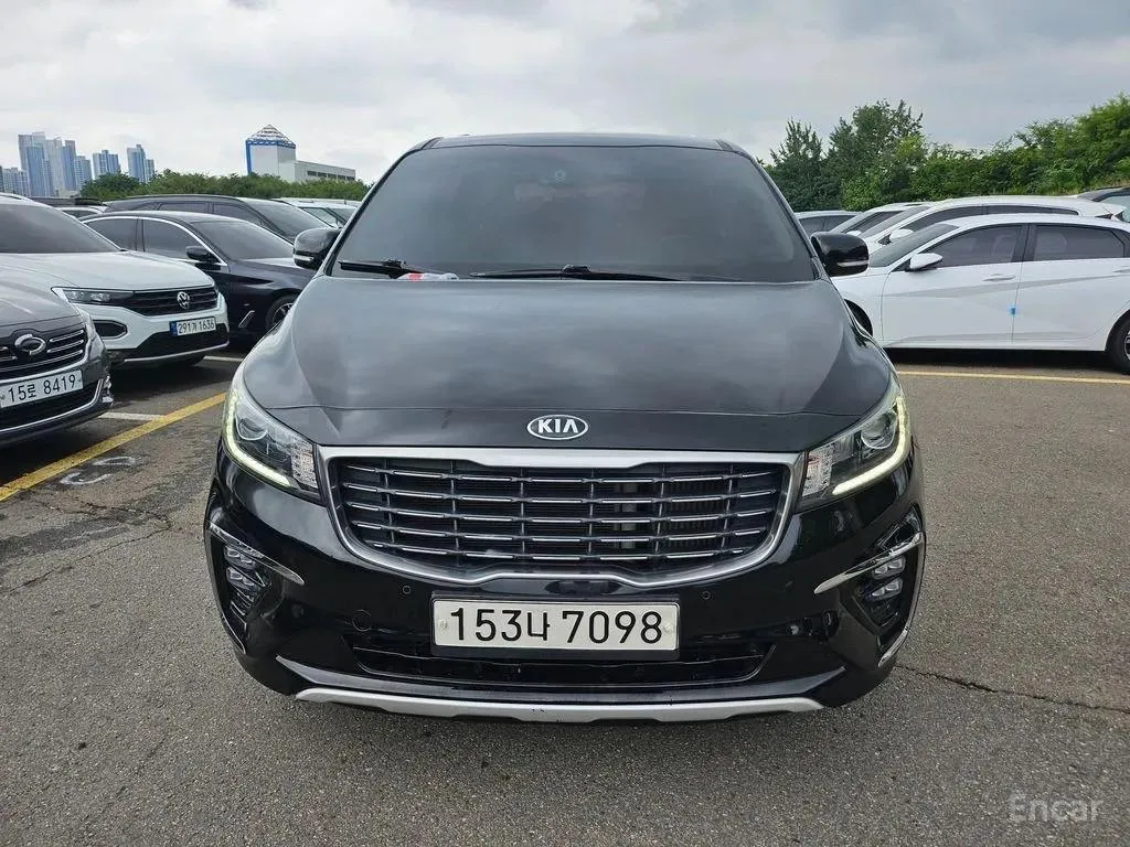 KIA CARNIVAL 2018