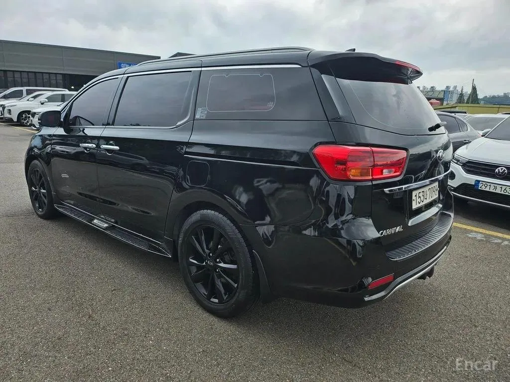KIA CARNIVAL 2018