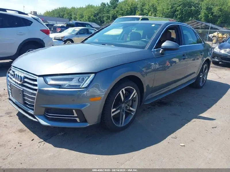 AUDI A4 PREMIUM PLUS С СОВРЕМЕННОЙ МУЛЬТИМЕДИА И ПРЕМИАЛЬНОЙ ОТДЕЛКОЙ 2017