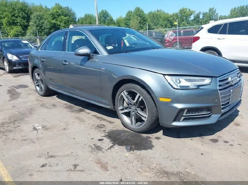 AUDI A4 PREMIUM PLUS С СОВРЕМЕННОЙ МУЛЬТИМЕДИА И ПРЕМИАЛЬНОЙ ОТДЕЛКОЙ 2017