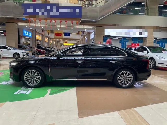 HONGQI H5 ПРОБЕГ 30 000 КМ ДЛЯ 2023 ГОДА ЭТО ОТЛИЧНЫЙ ПОКАЗАТЕЛЬ ДВИГАТЕЛЬ ТОЛЬКО РАЗОГРЕЛСЯ 2023