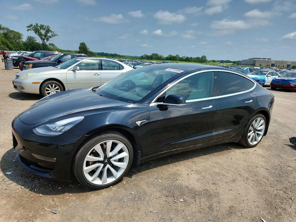 TESLA MODEL 3 LONG RANGE 2020
