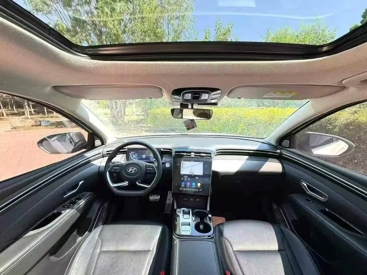 HYUNDAI TUCSON PREMIUM EDITION (КРУИЗ-КОНТРОЛЬ ПОДОГРЕВ ПЕРЕДНИХ СИДЕНИЙ И МНОГОЕ ДРУГОЕ) 2022