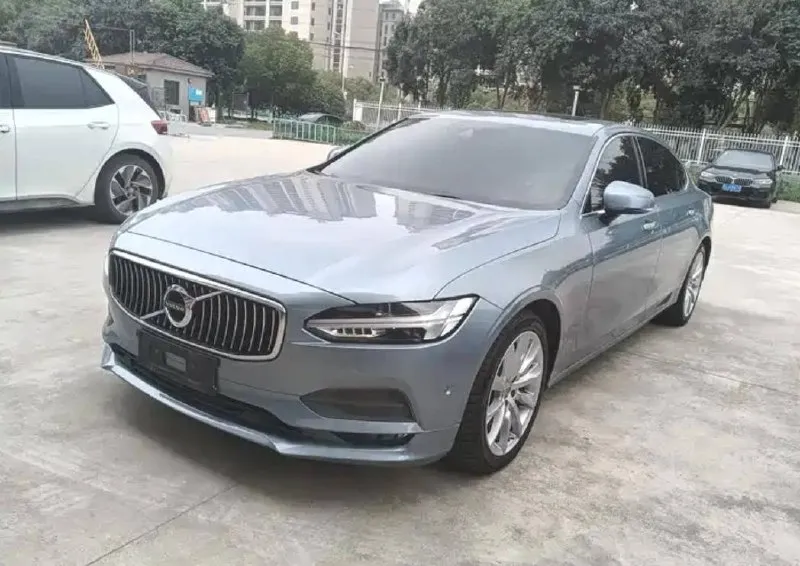VOLVO S90 2018