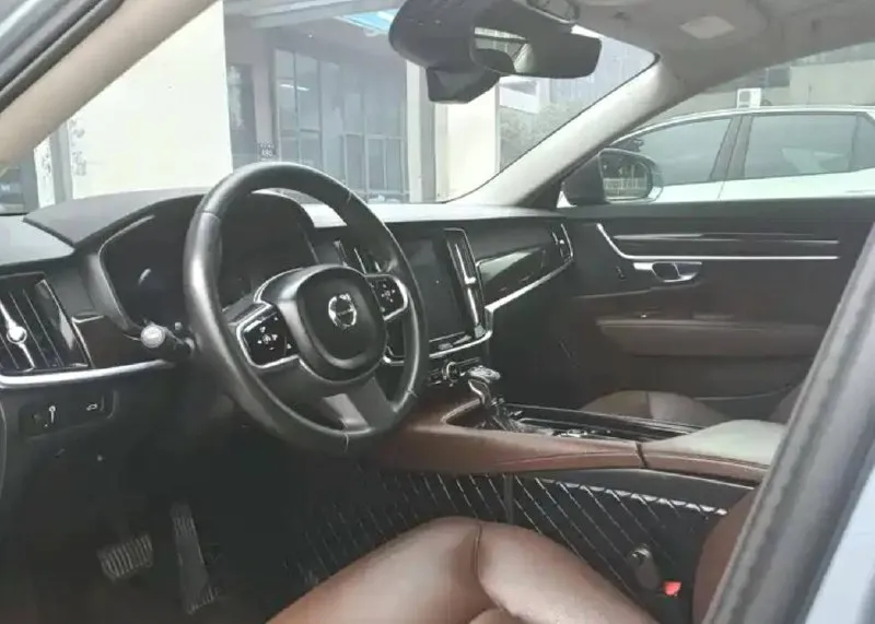 VOLVO S90 2018