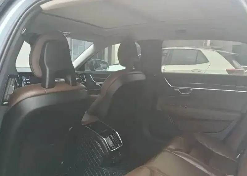 VOLVO S90 2018