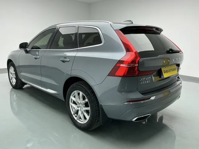 VOLVO XC60 ZHIYI LUXURY VERSION 2022