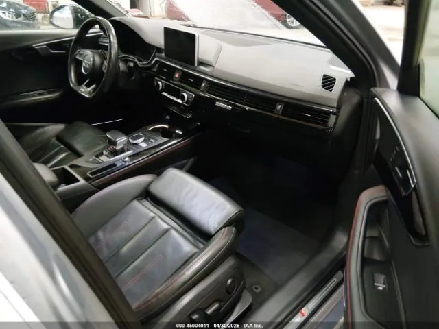 AUDI A4 2018