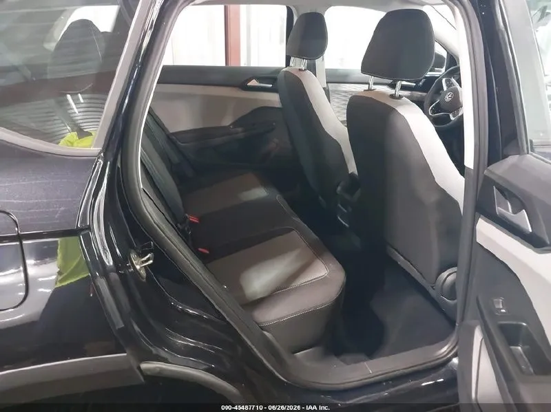 VOLKSWAGEN TAOS 2022