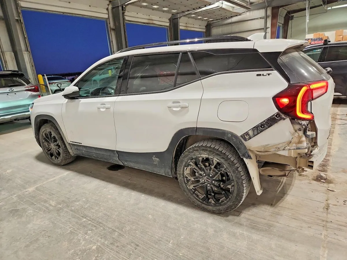 GMC TERRAIN SLT 2022
