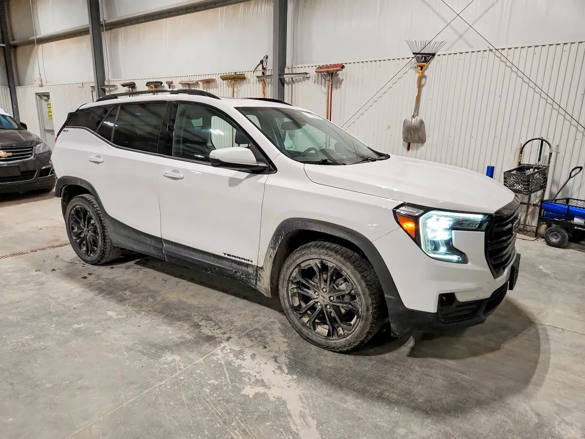 GMC TERRAIN SLT 2022