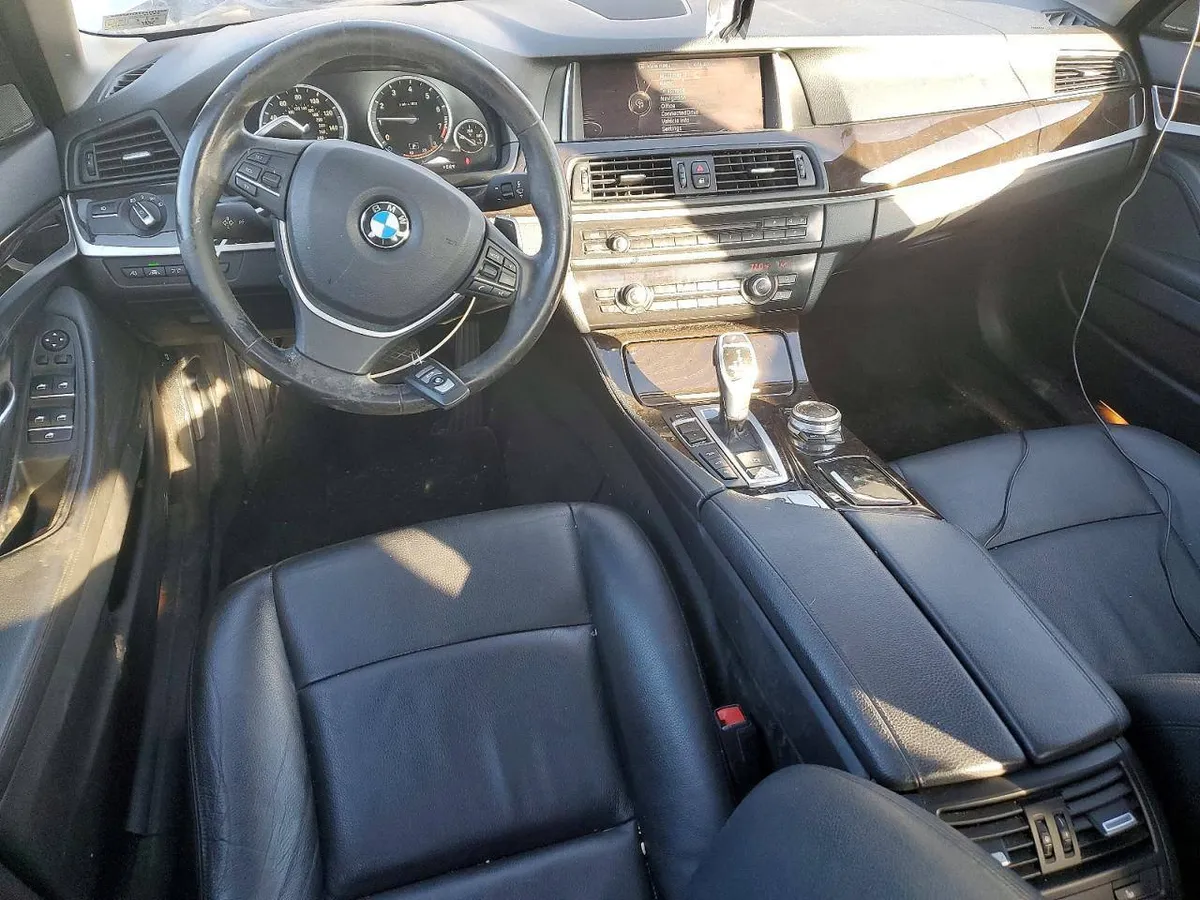BMW 528 XI 2016
