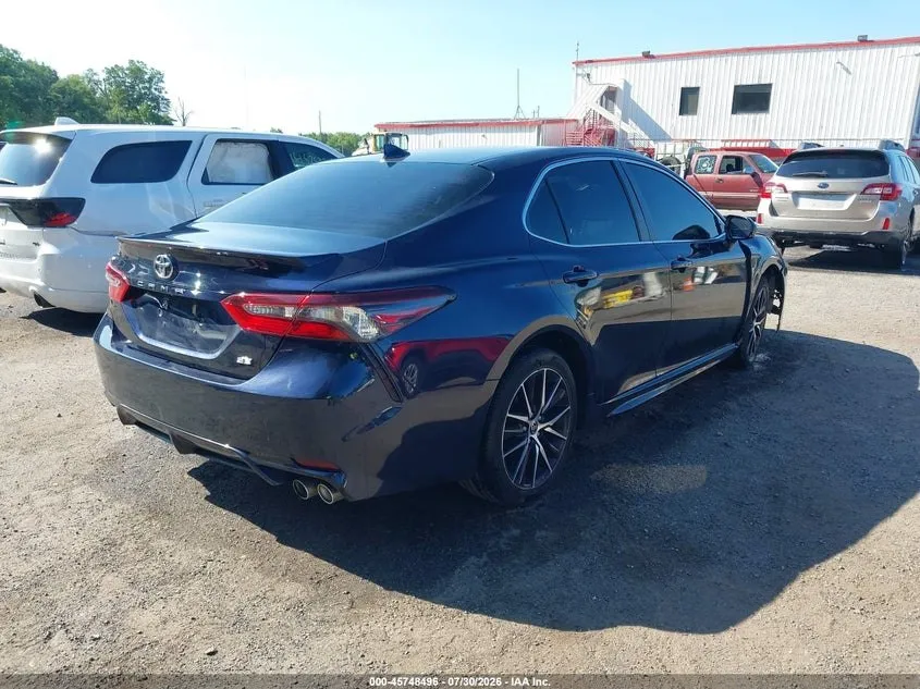 TOYOTA CAMRY SE 2021