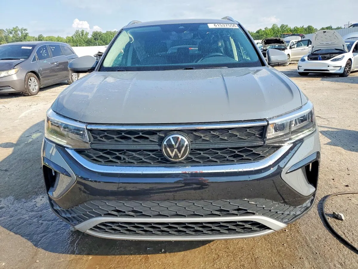 VOLKSWAGEN TAOS SE 2022