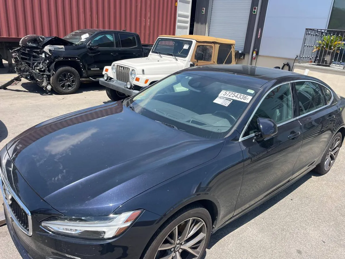 VOLVO S90 T6 AWD 2019