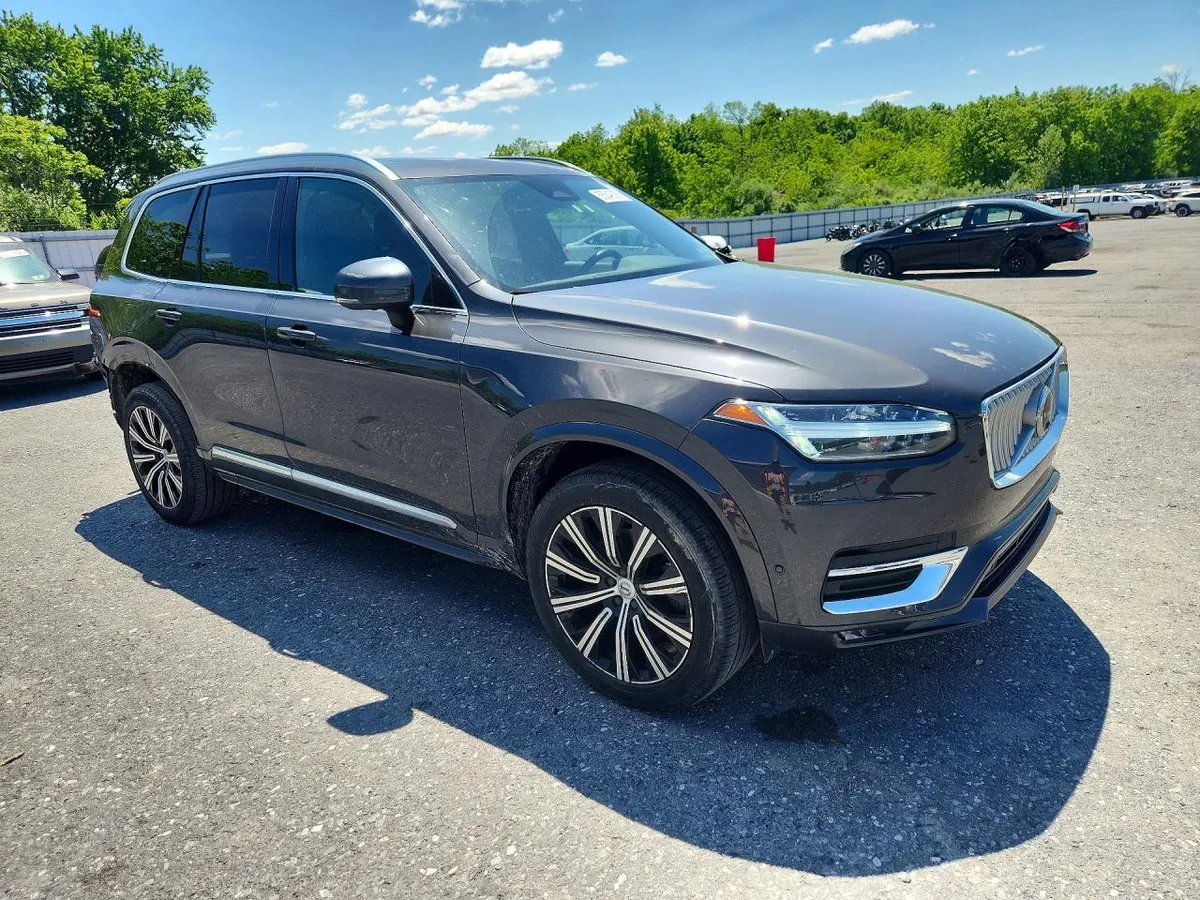 VOLVO XC90 PLUS (КОЖАНЫЙ САЛОН ПАНОРАМНАЯ КРЫША МУЛЬТИМЕДИА GOOGLE ПОЛНЫЙ КОМПЛЕКТ АССИСТЕНТОВ БЕЗОПАСНОСТИ ЛИТ 2024