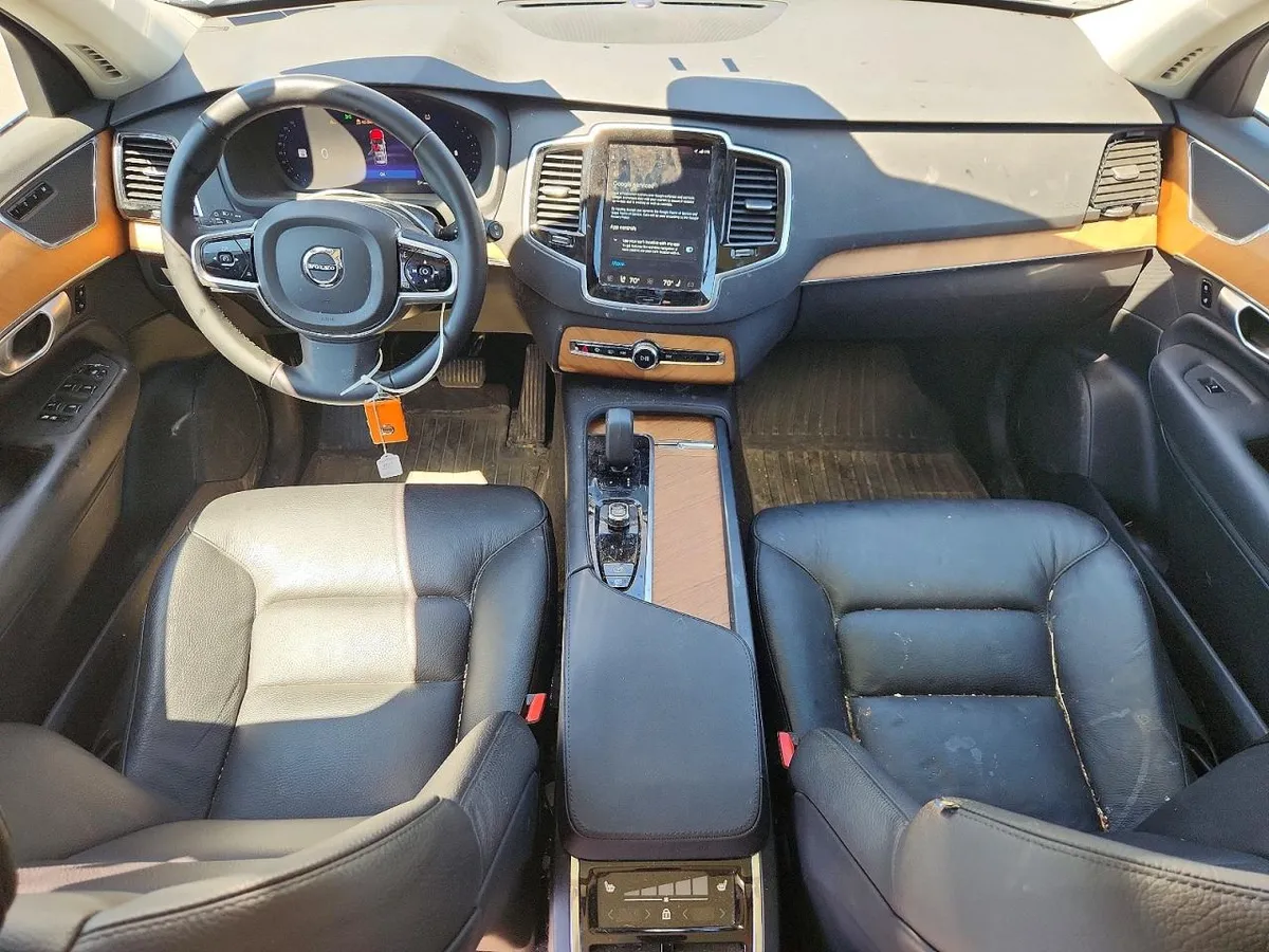 VOLVO XC90 PLUS (КОЖАНЫЙ САЛОН ПАНОРАМНАЯ КРЫША МУЛЬТИМЕДИА GOOGLE ПОЛНЫЙ КОМПЛЕКТ АССИСТЕНТОВ БЕЗОПАСНОСТИ ЛИТ 2024