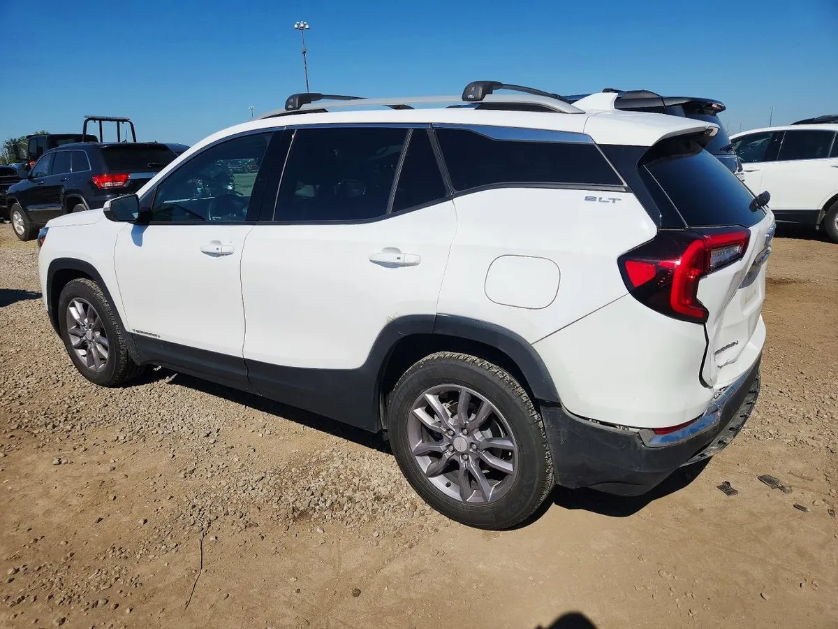 GMC TERRAIN SLT 2024