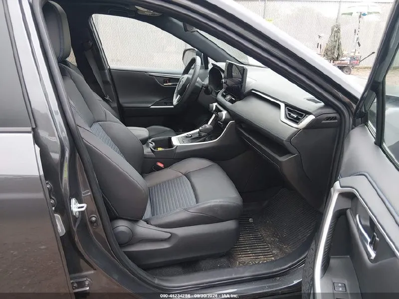 TOYOTA RAV4 HYBRID XSE 2024