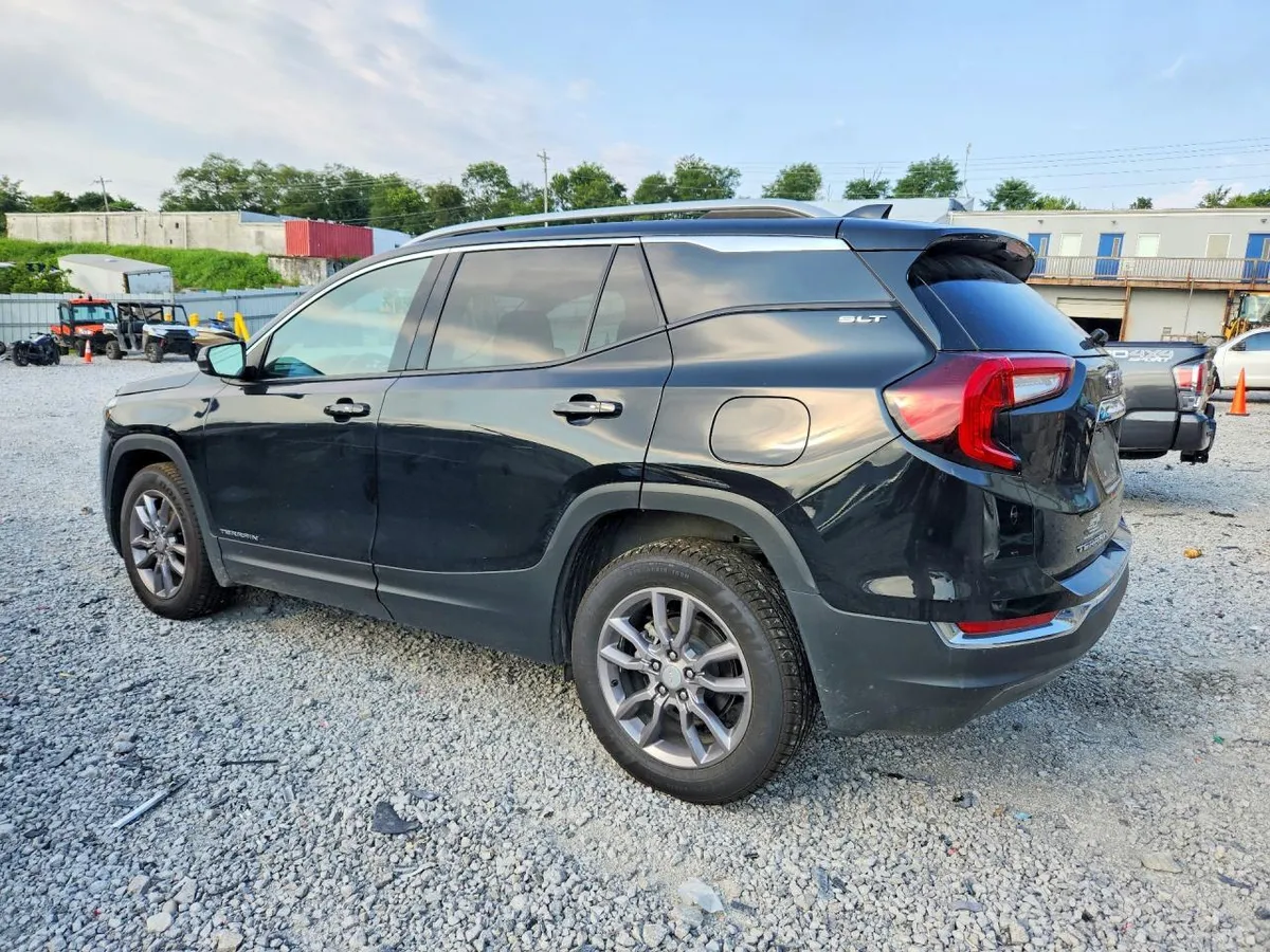 GMC TERRAIN SLT 2023