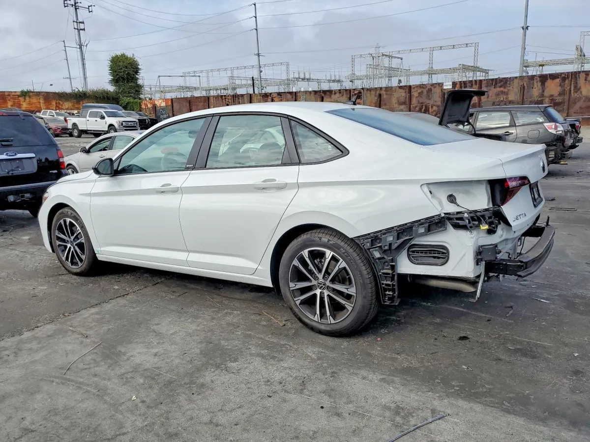 VOLKSWAGEN JETTA SPORT 2024