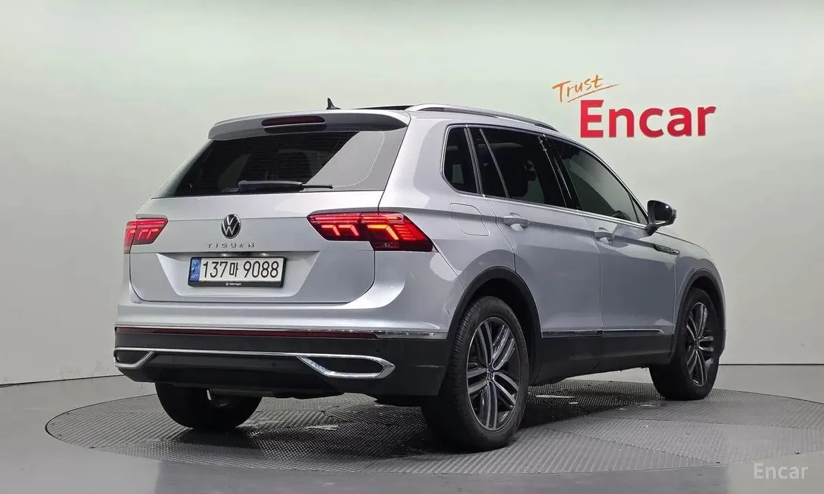 VOLKSWAGEN TIGUAN PRESTIGE ТОПОВОЕ ИСПОЛНЕНИЕ С ПРЕМИАЛЬНЫМ ОСНАЩЕНИЕМ САЛОНА И РАСШИРЕННЫМИ ОПЦИЯМИ БЕЗОПАСНОСТИ 2022