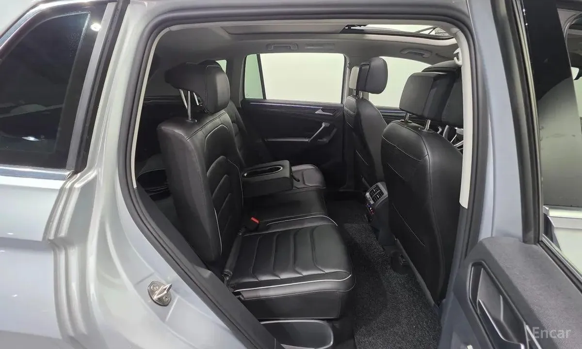 VOLKSWAGEN TIGUAN PRESTIGE ТОПОВОЕ ИСПОЛНЕНИЕ С ПРЕМИАЛЬНЫМ ОСНАЩЕНИЕМ САЛОНА И РАСШИРЕННЫМИ ОПЦИЯМИ БЕЗОПАСНОСТИ 2022
