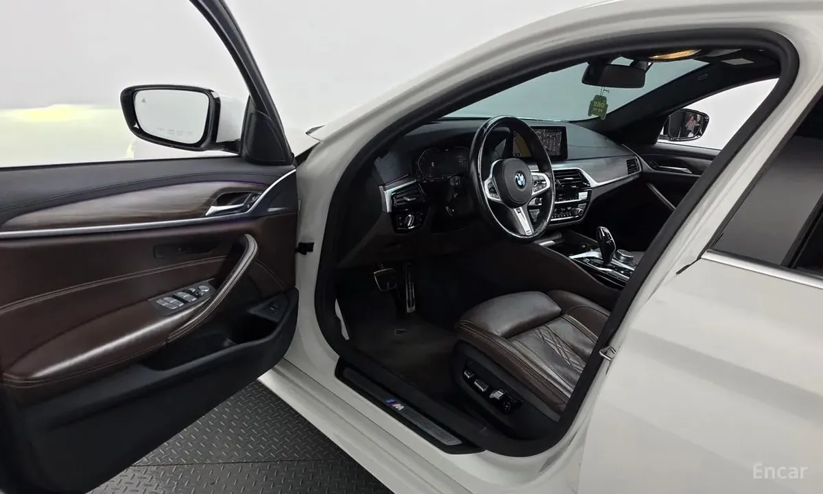 BMW 5 SERIES 2020