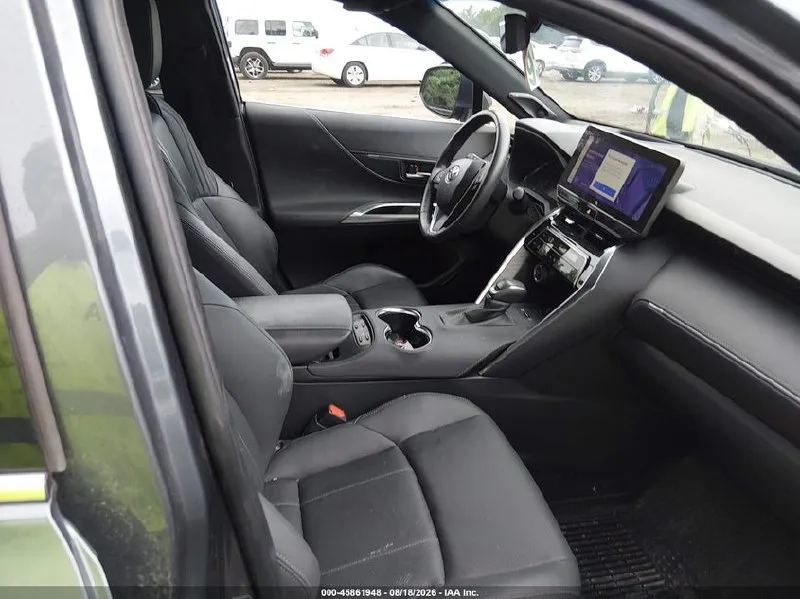 TOYOTA VENZA LIMITED 2023