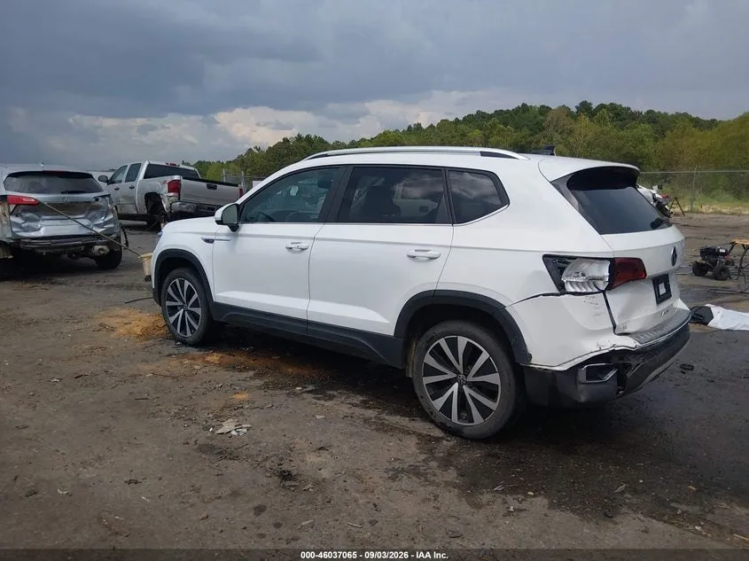 VOLKSWAGEN TAOS SE 2023