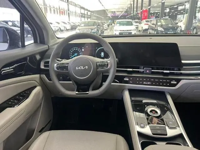 KIA SPORTAGE PREMIUM 2023