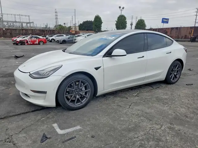 TESLA MODEL 3 LONG RANGE 2021