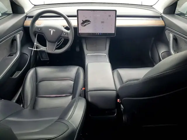 TESLA MODEL 3 LONG RANGE 2021