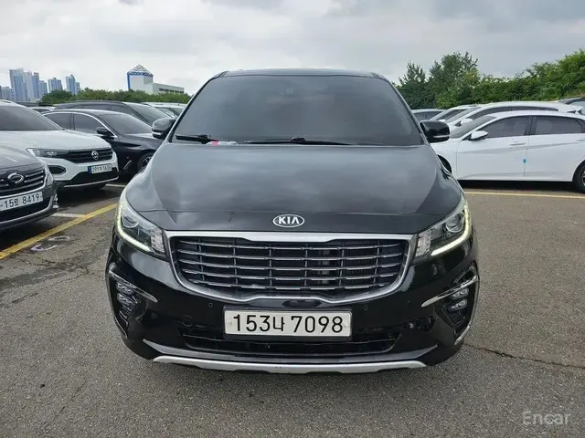 KIA CARNIVAL 2018