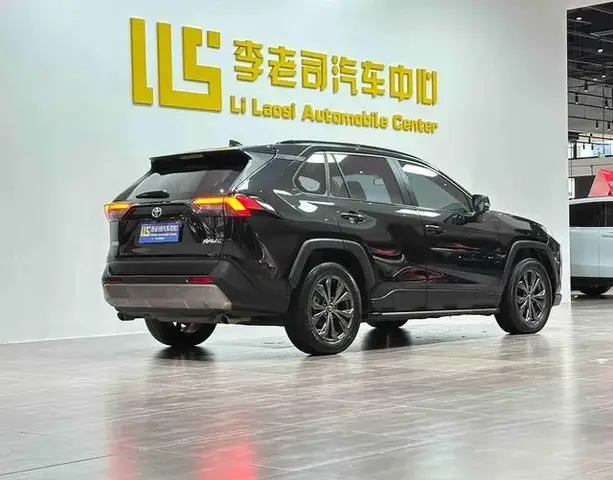 TOYOTA RAV4 FASHION PLUS EDITION 2023
