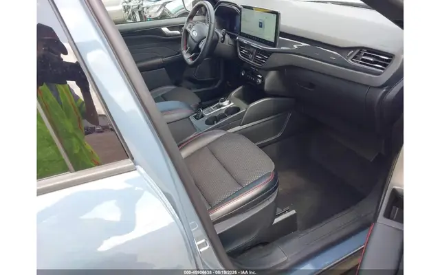 FORD ESCAPE PREMIUM 2024