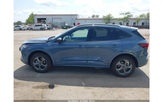 FORD ESCAPE PREMIUM 2024