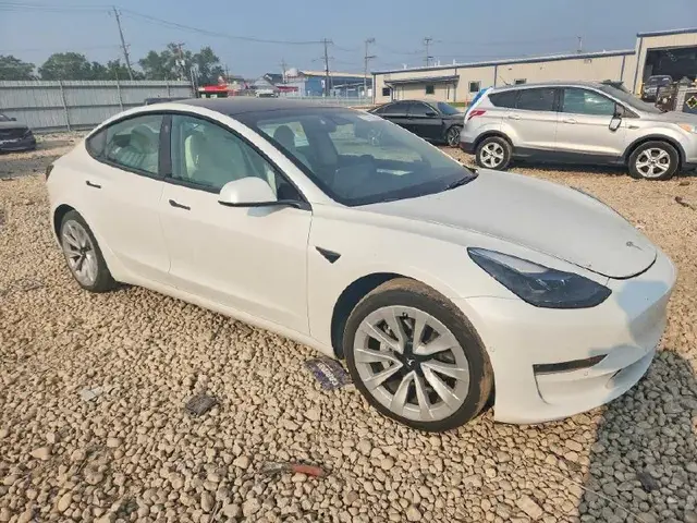 TESLA MODEL 3 LONG RANGE 2021