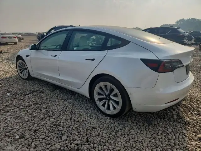 TESLA MODEL 3 LONG RANGE 2021
