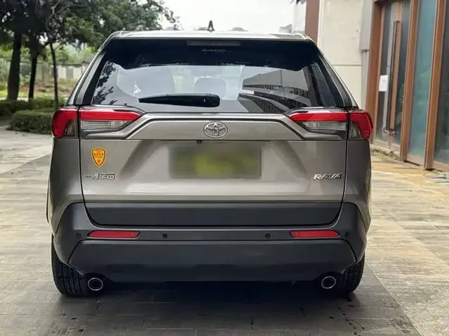TOYOTA RAV4 URBAN EDITION (КАМЕРА ЗАДНЕГО ВИДА КОЖАНЫЕ СИДЕНЬЯ И МНОГОЕ ДРУГОЕ) 2022