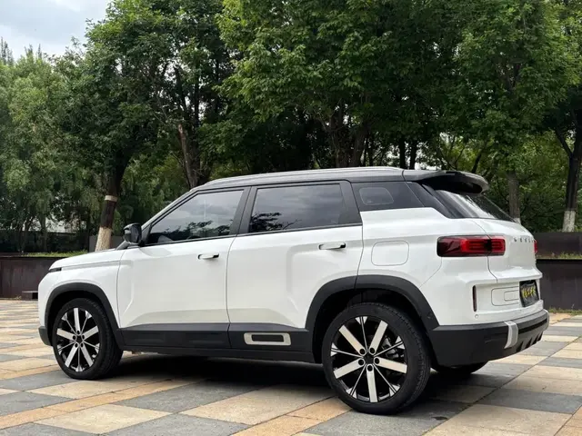 GEELY ICON ПРОБЕГ 28 000 КМ ДЛЯ 2022 ГОДА ЭТО ЭКСТРЕМАЛЬНО МАЛО МАШИНА ПОЧТИ НОВАЯ 2022