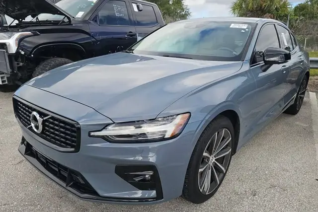 VOLVO S60 2022