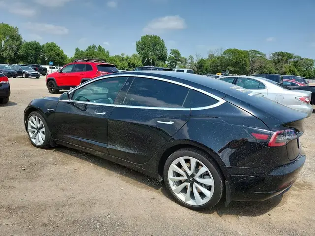 TESLA MODEL 3 LONG RANGE 2020