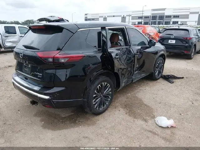 NISSAN ROGUE PLATINUM INTELLIGENT AWD 2024
