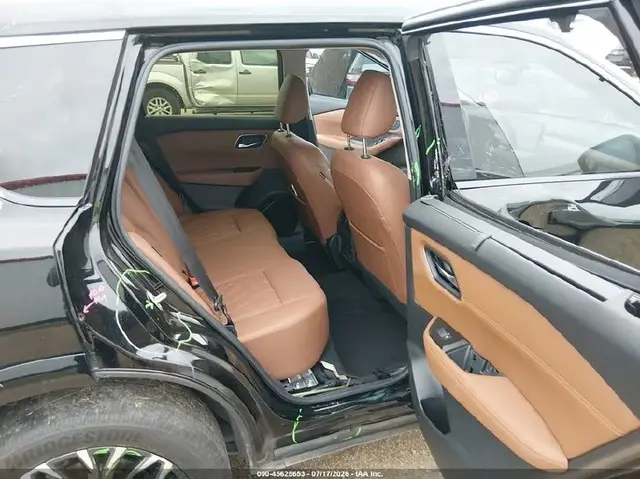 NISSAN ROGUE PLATINUM INTELLIGENT AWD 2024