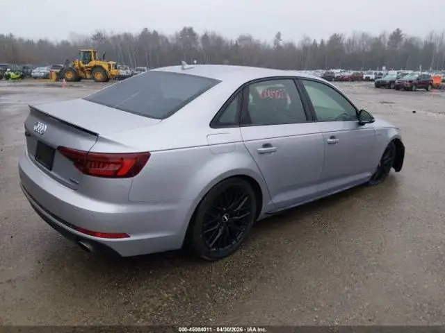 AUDI A4 2018